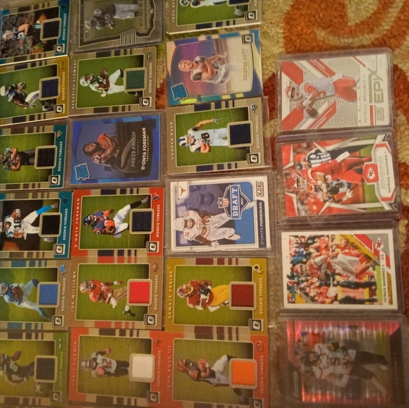 30 rookie threads with 20 something rookies just alike 1 Taiwan Taylor/49 - Picture 4 of 13